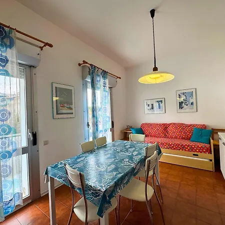 Saturnia Apartment *